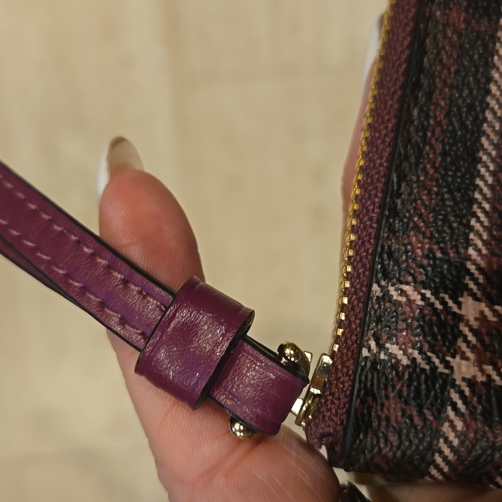 Coach Plaid Signature Zipper Wristlet/Wallet - Picture 4 of 11